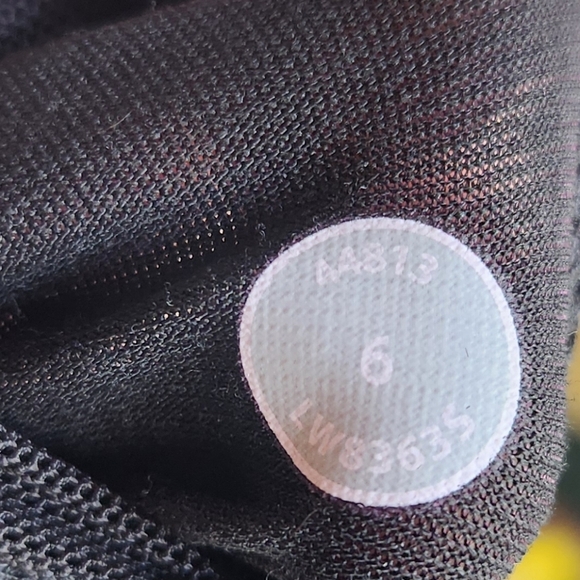 Lululemon Girly Active Peplum Crisscross Back Medium Support Tank Top Black 6 - Picture 15 of 15